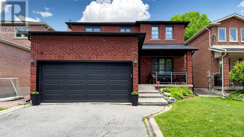 19 ROMANO CRESCENT, Vaughan (East Woodbridge), Ontario L4L7N2
