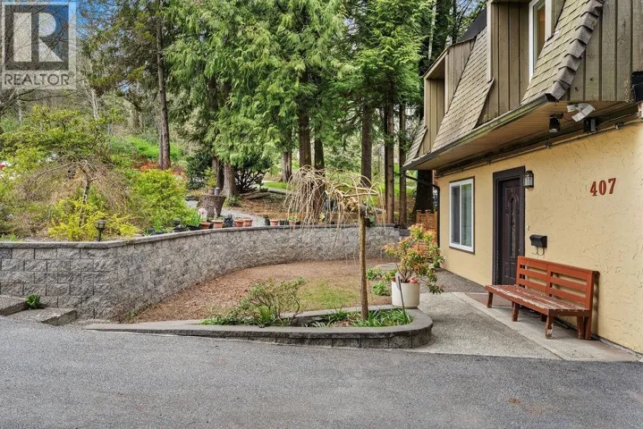 407 DARTMOOR DRIVE, Coquitlam, British Columbia V3K5V3