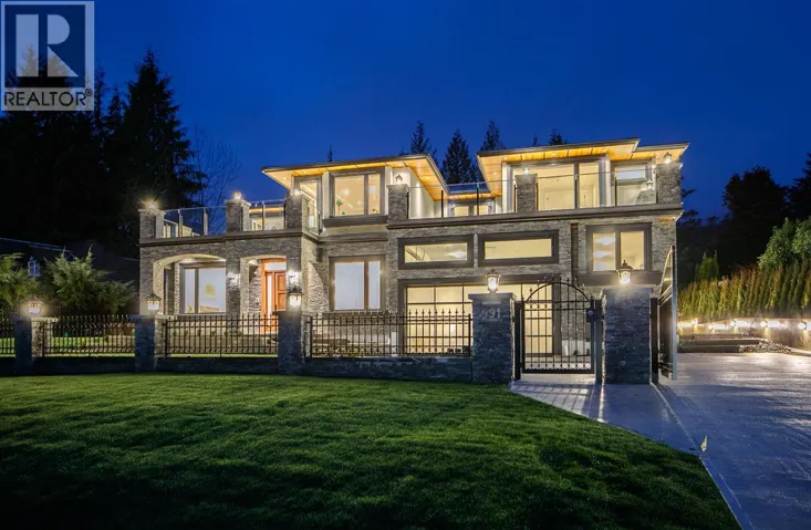 991 CROSS CREEK ROAD, West Vancouver, British Columbia V7S2S6