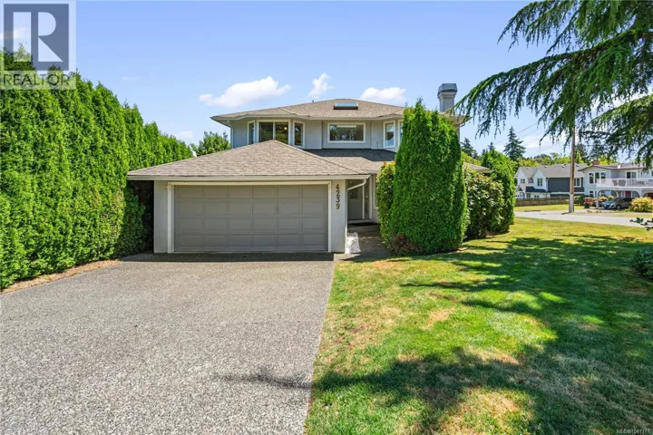 4239 Arbordale Crt, Saanich, British Columbia V8N6K1