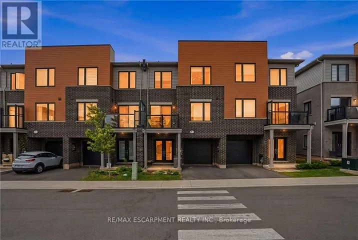 104 DRYDEN LANE, Hamilton (McQuesten), Ontario L8H0B6