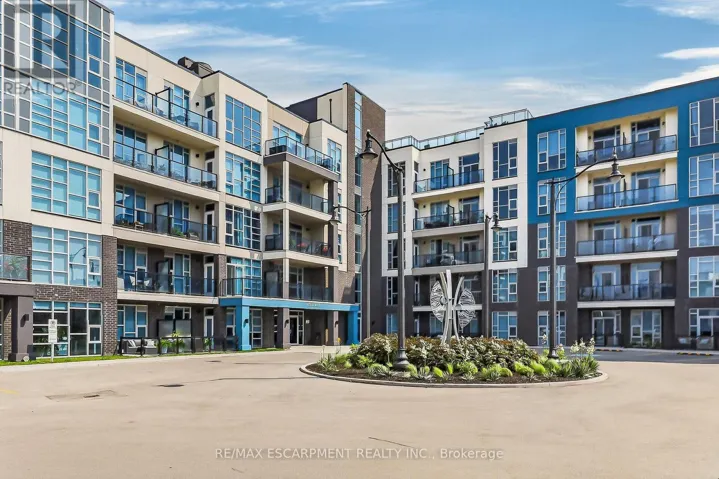 516 - 10 CONCORD PLACE, Grimsby (Grimsby Beach), Ontario L3M0J1