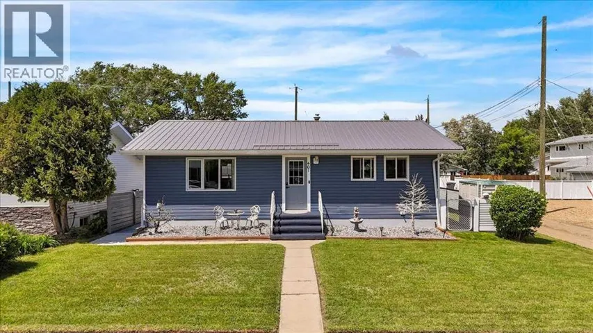 401 15 Street E, Drumheller, Alberta T0J0Y5