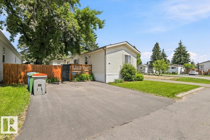 96 Willow Park ES, Leduc, Alberta T9E5R6