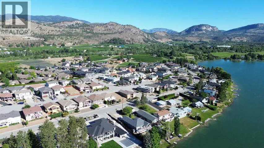 6842 CABERNET Place, Oliver, British Columbia V0H1T4