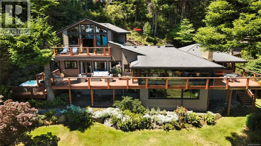 1370 Ivor Rd, Nanaimo, British Columbia V9X1P7