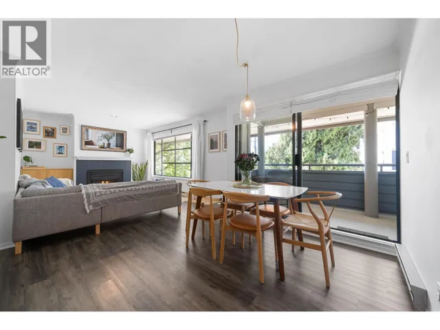 3 2118 EASTERN AVENUE, North Vancouver, British Columbia V7L3G3