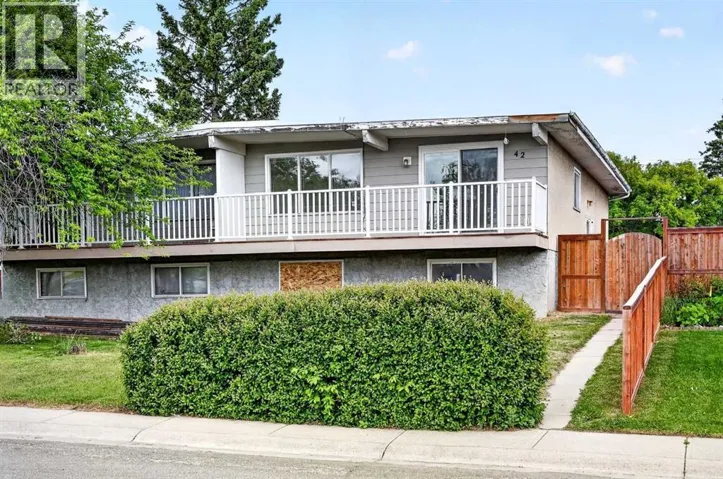 42 Huntford Close NE, Calgary, Alberta T2k3Y6