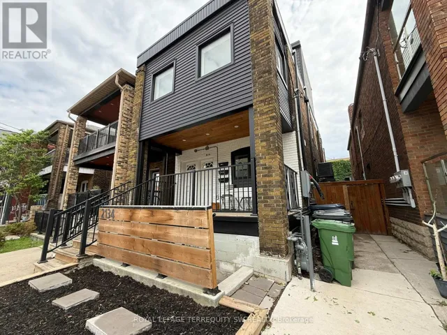 1 LOWER - 2134 DUNDAS STREET W, Toronto (Roncesvalles), Ontario M6R1X2