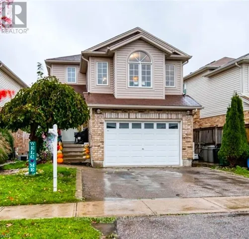 UPPER - 490 ACTIVA AVENUE, Kitchener, Ontario N2E4C1