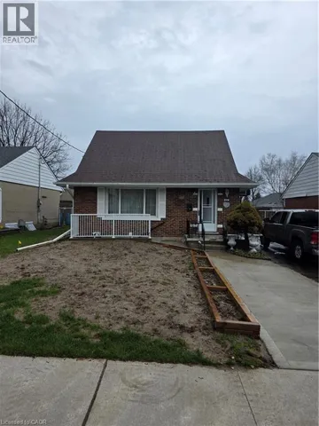 22 MONTROSE Avenue, Kitchener, Ontario N2M1Y2