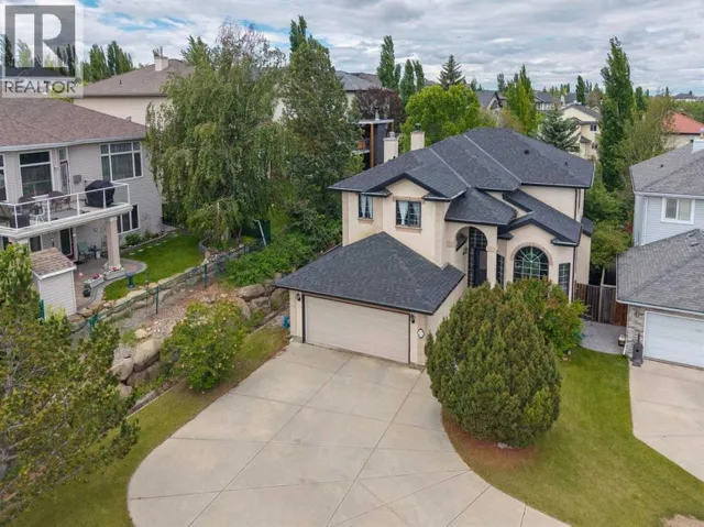 27 Valley Creek Bay NW, Calgary, Alberta T3B5V3