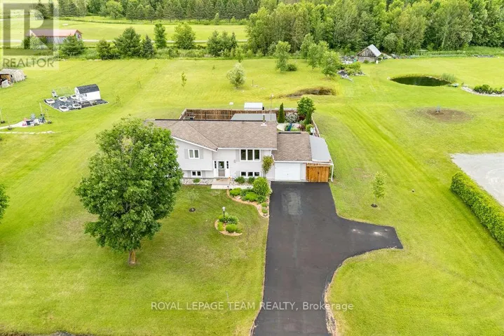 39 BIEDERMAN ROAD, North Algona Wilberforce, Ontario K0J1X0