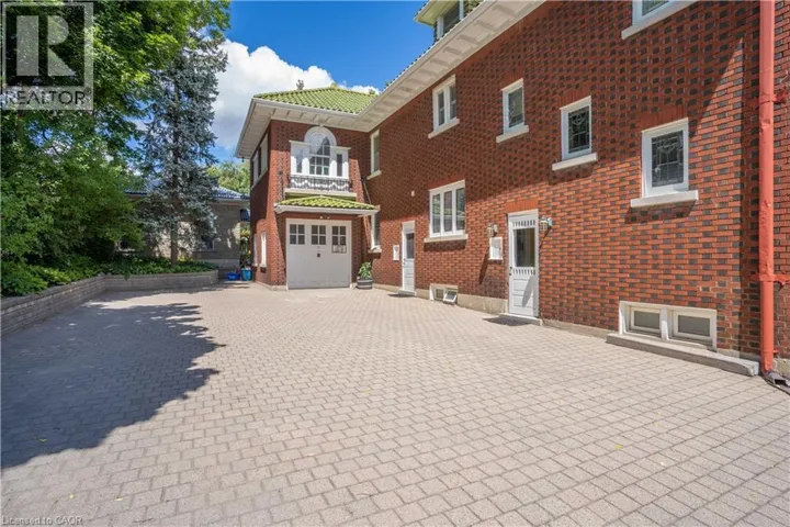 12 WELLINGTON Street N Unit# 2, Kitchener, Ontario N2H5J4