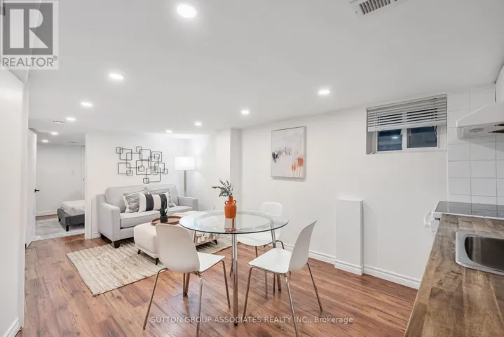 BSMT - 10 INNES AVENUE, Toronto (Corso Italia-Davenport), Ontario M6E1M8