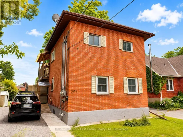 UPPER - 509 PARNELL STREET, Peterborough (Town Ward 3), Ontario K9J4J3