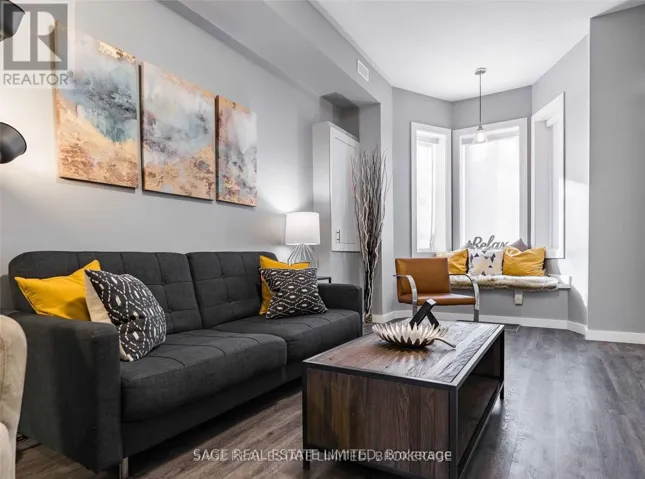 247 LISGAR STREET, Toronto (Little Portugal), Ontario M6J3G8
