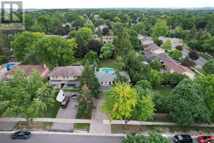 3 SIR LANCELOT DRIVE, Markham (Markham Village), Ontario L3P3S3