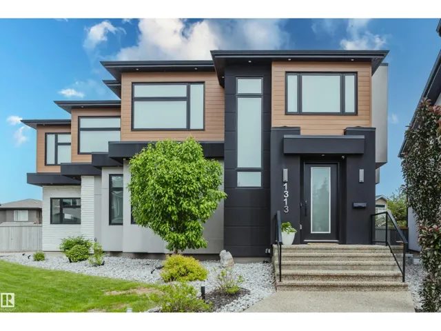 1313 Clement CT NW, Edmonton, Alberta T6M0C9