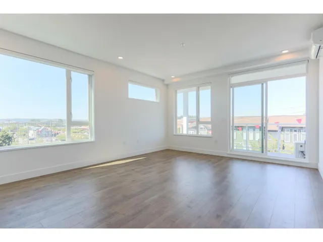 411 17783 56A AVENUE, Surrey, British Columbia V3S1G4