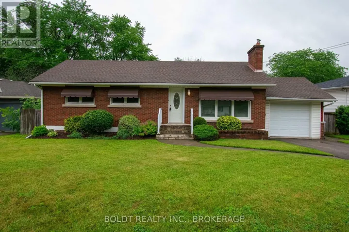 25 ELM RIDGE DRIVE, St. Catharines (Glendale/Glenridge), Ontario L2T2A7