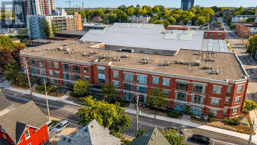105 - 165 DUKE STREET E, Kitchener, Ontario N2H6T8
