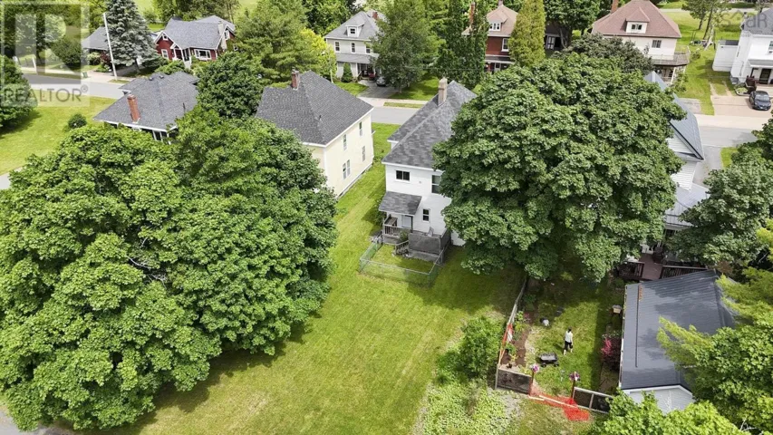 25 Jubilee Avenue, Stellarton, Nova Scotia B0K1S0