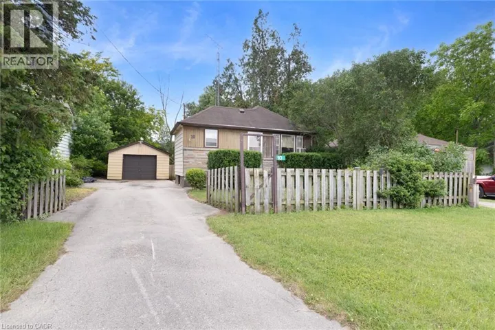 10 SIMCOE Street, Delhi, Ontario N4B1A7