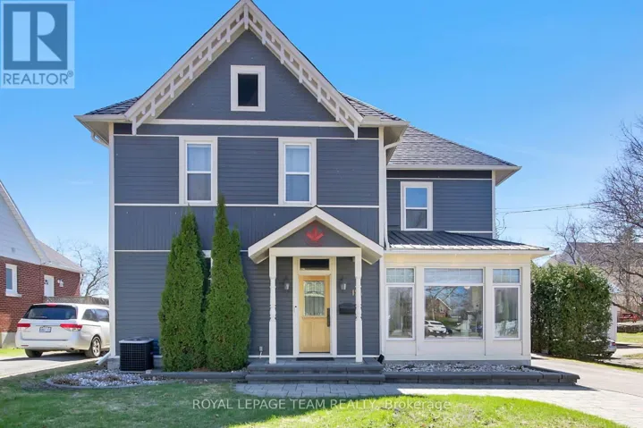154 LAKE AVENUE E, Carleton Place, Ontario K7C1J8