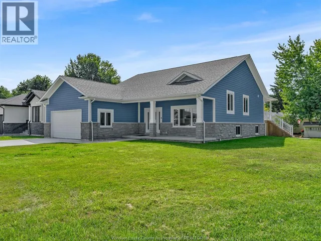 157 GLOUCESTER DRIVE, Essex, Ontario N0R1G0