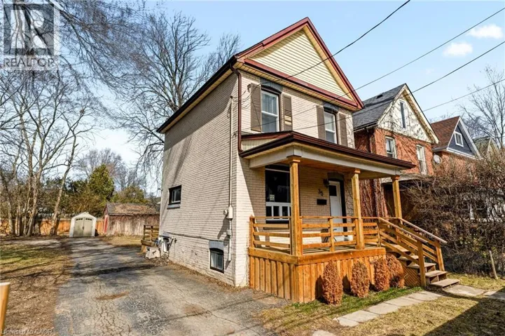 35 DUNDAS Street, Dundas, Ontario L8H1A1