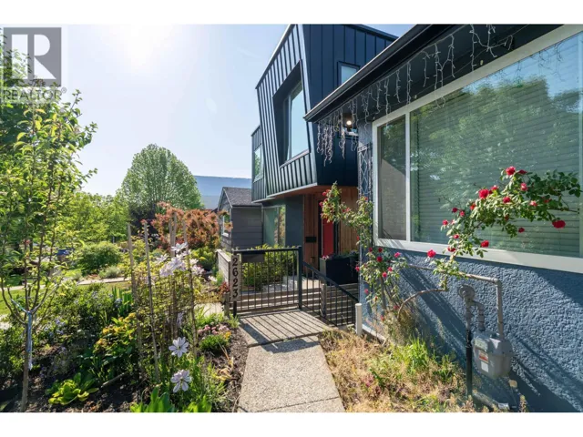 Lower 2621 E 5TH AVENUE, Vancouver, British Columbia V5M1N1