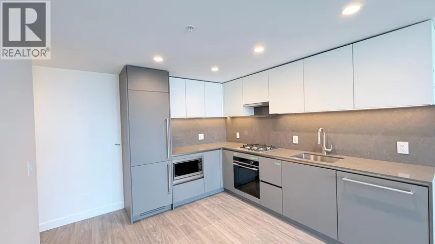 3701 2135 SPRINGER AVENUE, Burnaby, British Columbia V5B0C1