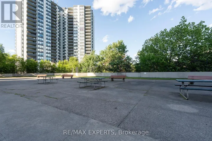 803 - 10 MARTHA EATON WAY, Toronto (Brookhaven-Amesbury), Ontario M6M5B3
