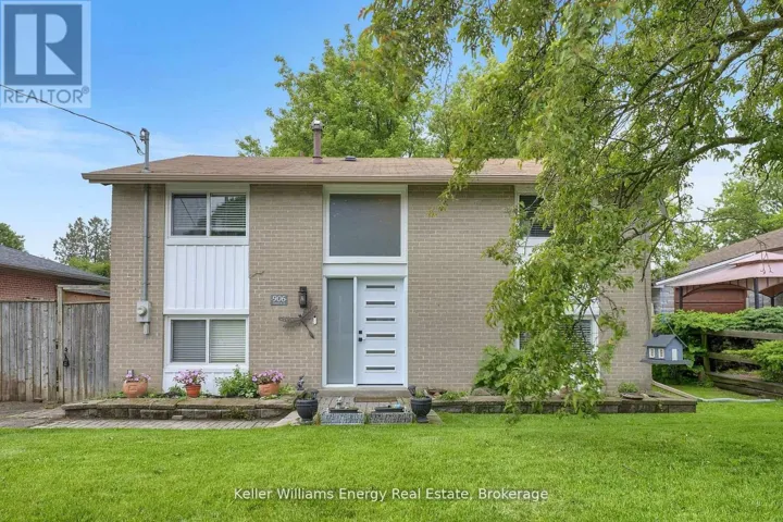 906 CENTRE STREET N, Whitby (Williamsburg), Ontario L1N4V1