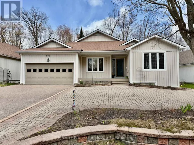 102 PINERIDGE GATE, Gravenhurst (Muskoka (S)), Ontario P1P1Z2