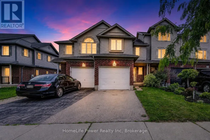 208 FEATHERSTONE CRESCENT, Kitchener, Ontario N2R1Z3