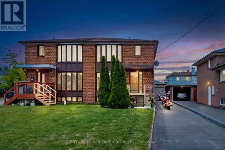 19 LANTOS COURT, Toronto (Downsview-Roding-CFB), Ontario M3M1G4