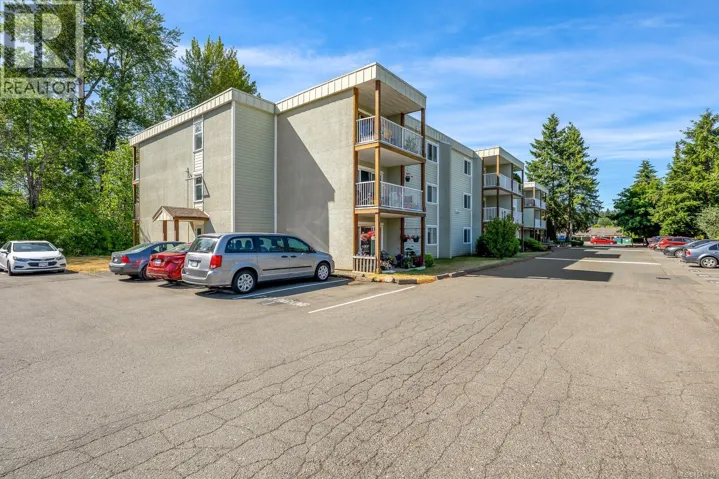 301 1130 Willemar Ave, Courtenay, British Columbia V9N3L9