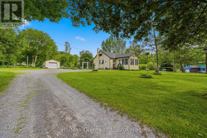 97C COUNTY ROAD 18, Prince Edward County (Athol Ward), Ontario K0K1P0