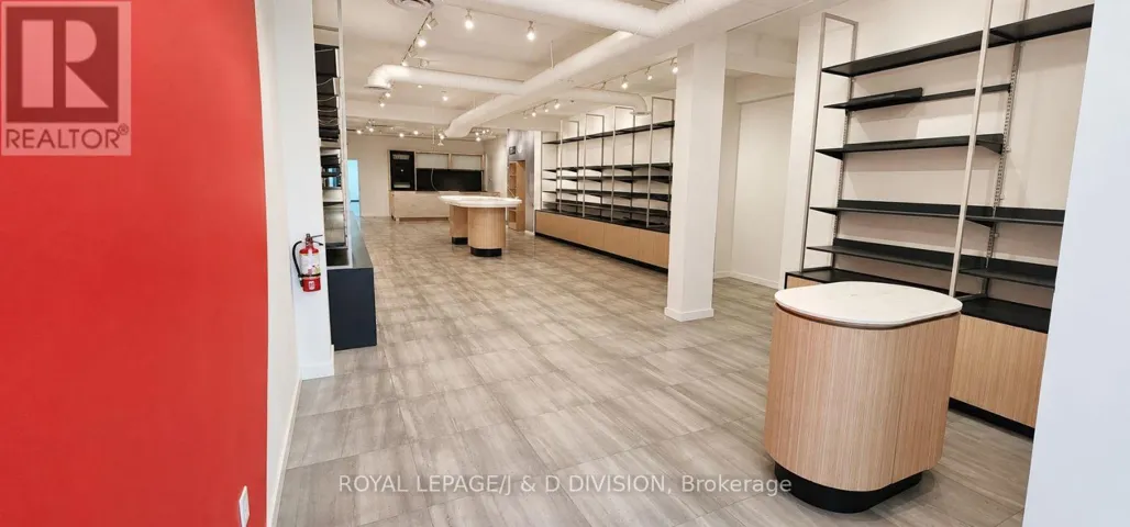 RETAIL - 2577 YONGE STREET, Toronto (Mount Pleasant East), Ontario M4P2J1