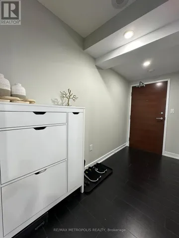 2202 - 15 ICEBOAT TERRACE, Toronto (Waterfront Communities), Ontario M5V4A5