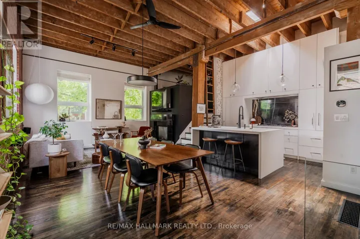 2 - 8 BARTLETT AVENUE, Toronto (Dovercourt-Wallace Emerson-Junction), Ontario M6H3E6