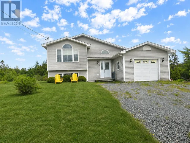 8 Coveyduck Place, Makinsons, Newfoundland & Labrador A0A1W0