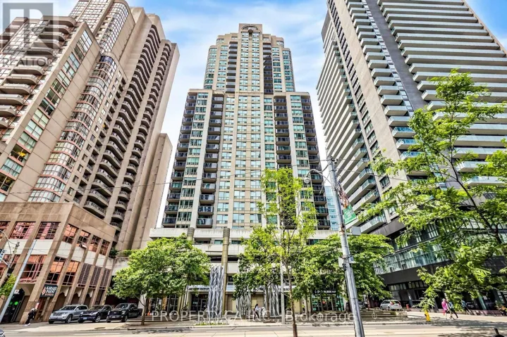 3303 - 750 BAY STREET, Toronto (Bay Street Corridor), Ontario M5G1N6