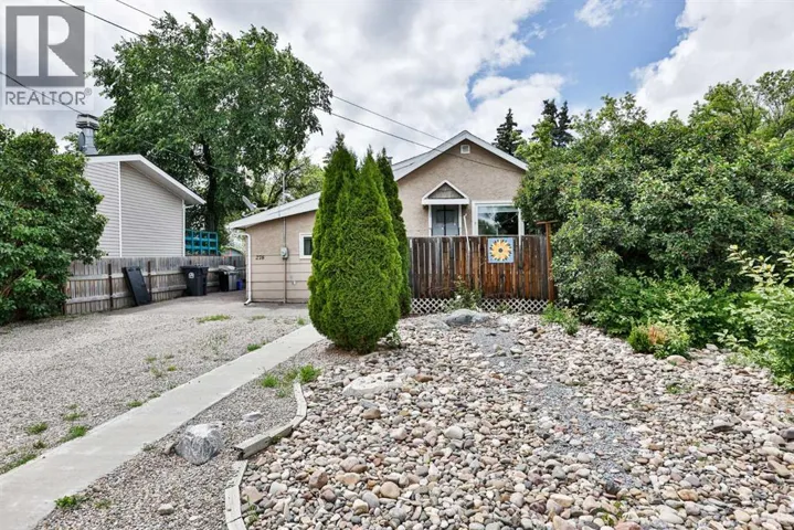 278 N 100 E, Raymond, Alberta T0K2S0