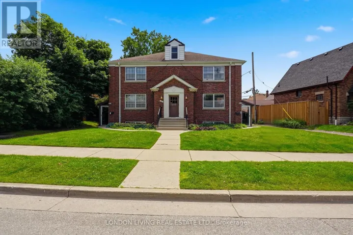 107 WINDSOR CRESCENT, London South (South F), Ontario N6C1V9
