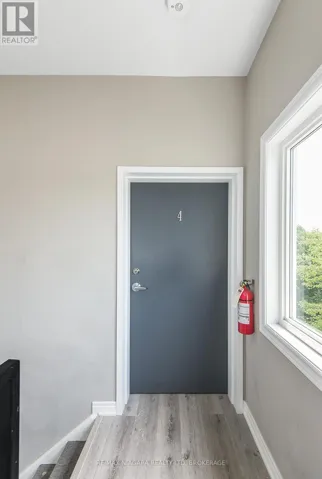 29 AFTON AVENUE, Welland (Lincoln/Crowland), Ontario L3B1V6