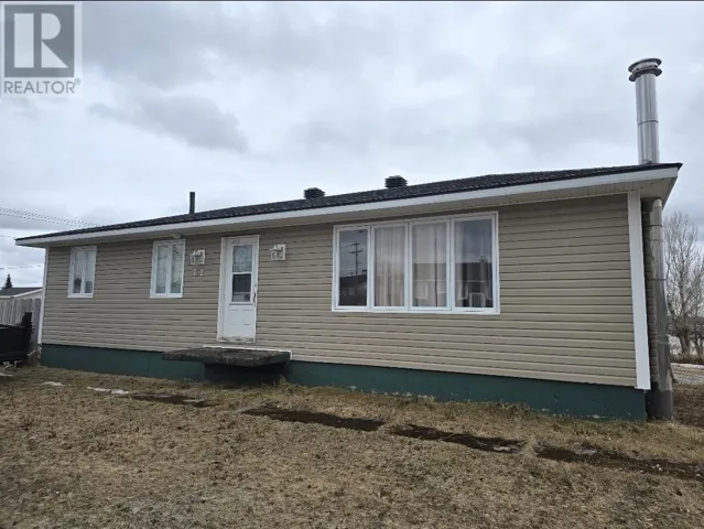 702 Carol Drive, Labrador City, Newfoundland & Labrador A2V1S5