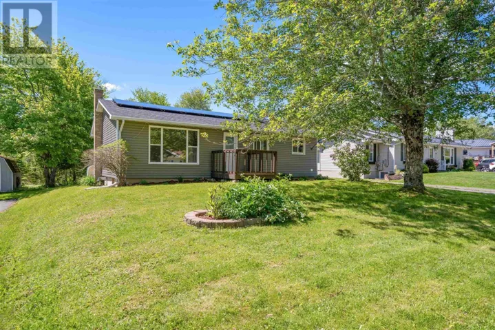 125 Oxford Street, Stellarton, Nova Scotia B0K1S0